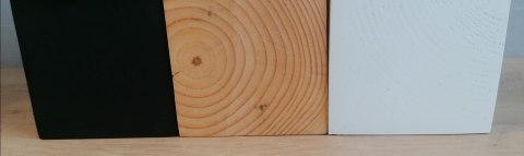 Drewniana doniczka z mchem chrobotkiem