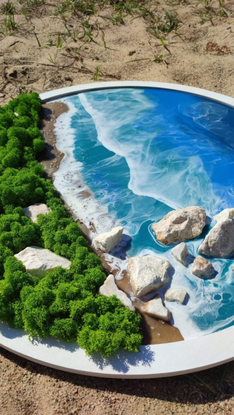 Morski obraz z żywicy epoksydowej z mchem chrobotkiem, w kole o średnicy 50 cm