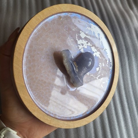 Agat błękitny zamknięty w żywicy, SPOKÓJ, 17 cm