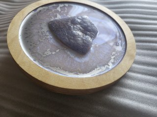 Agat błękitny zamknięty w żywicy, SPOKÓJ, 18 cm